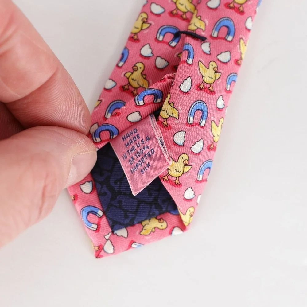 VINEYARD VINES Marthas 100% Silk Necktie USA Designer Pink Checks Magnets